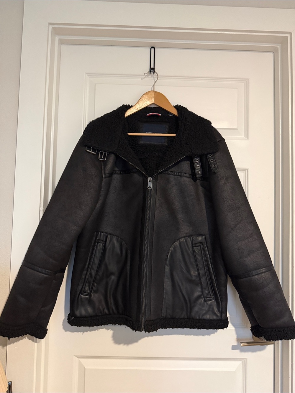 Tommy Hilfiger men's black aviator/bomber jacket with faux-shearling.  Size XXL